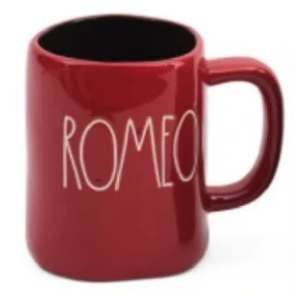 NIB SET OF 2 RAE DUNN MUGS "ROMEO AND GHOULIET", COFFEE, TEA & HOT COCOA - Picture 2 of 3